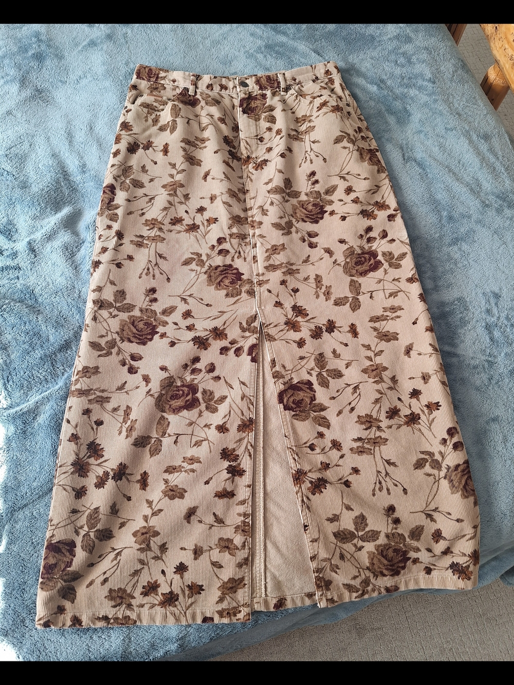 Eddie Bauer Beige Floral Midi Skirt with Front Slit